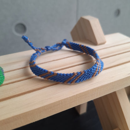 R House Bracelet