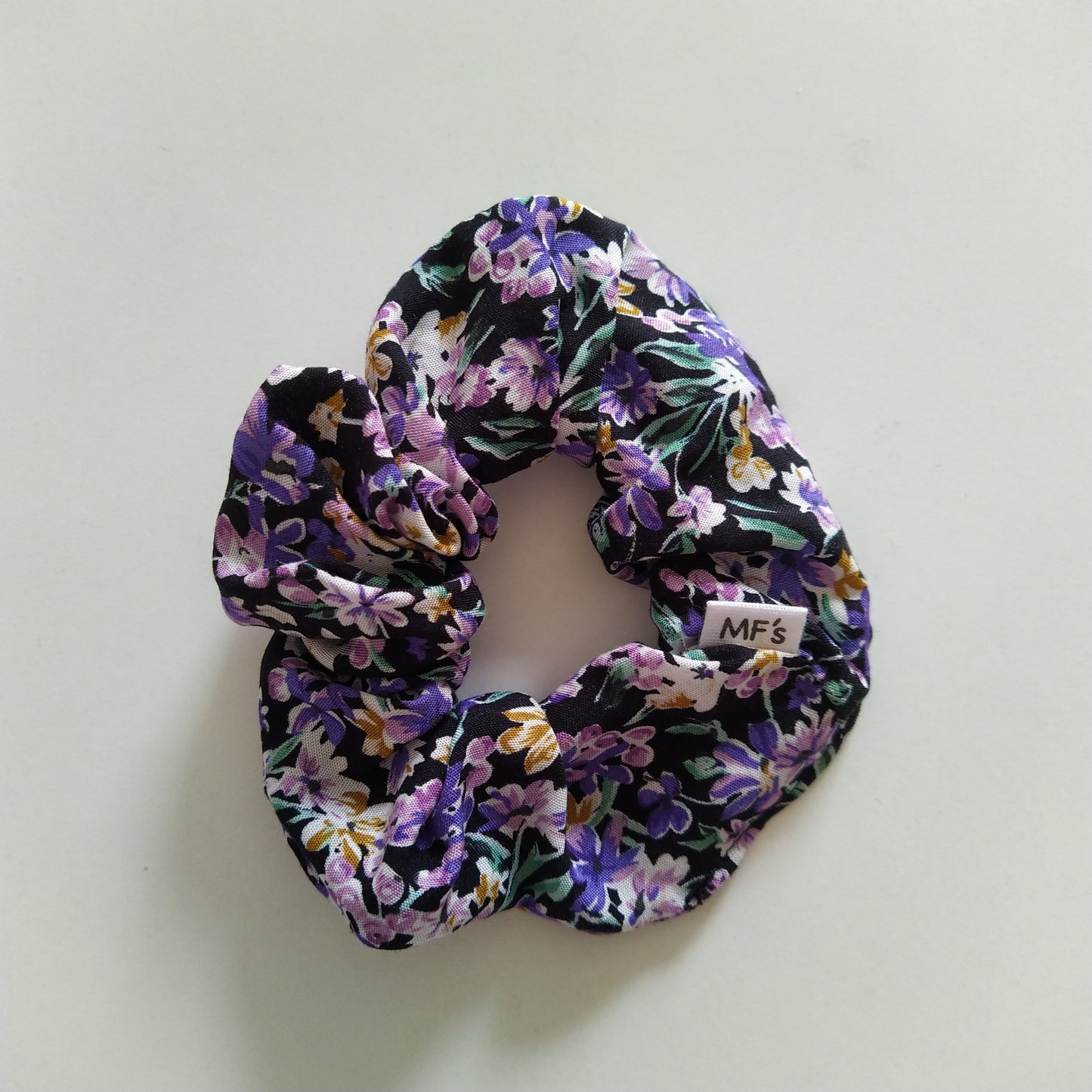 Abigai Scrunchie